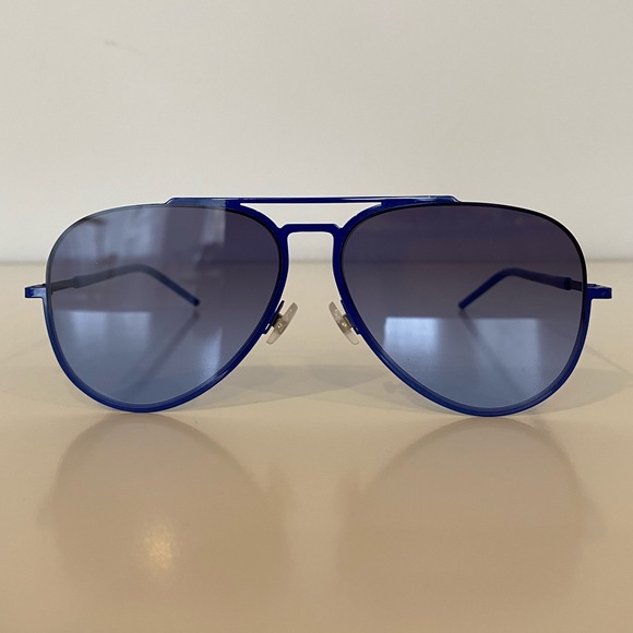 Marc Jacobs Flat Lens Sunglasses - Picture 6 of 6